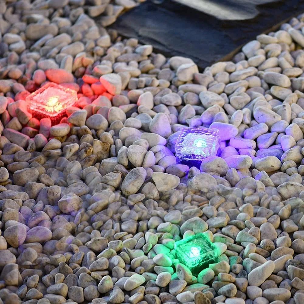 Solar-Gartenleuchten Eiswürfel-Optik (4er-Set, wasserdicht) / Solar Garden Lights – Ice Cube Pathway Lamps (Waterproof Outdoor Set)