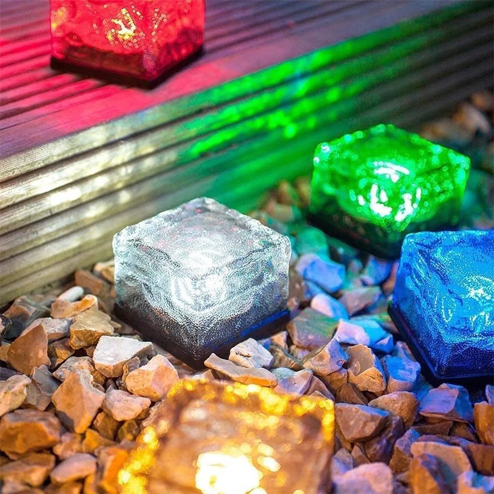 Solar-Gartenleuchten Eiswürfel-Optik (4er-Set, wasserdicht) / Solar Garden Lights – Ice Cube Pathway Lamps (Waterproof Outdoor Set)