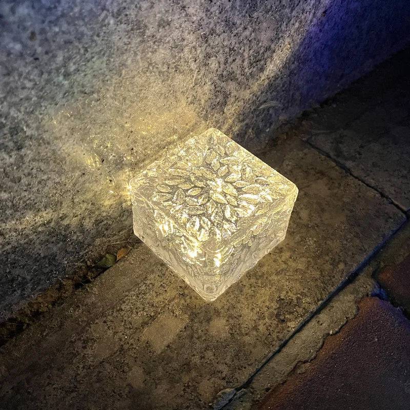 Solar-Gartenleuchten Eiswürfel-Optik (4er-Set, wasserdicht) / Solar Garden Lights – Ice Cube Pathway Lamps (Waterproof Outdoor Set)