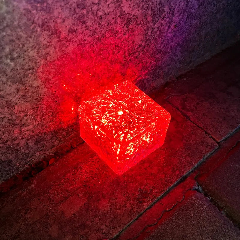 Solar-Gartenleuchten Eiswürfel-Optik (4er-Set, wasserdicht) / Solar Garden Lights – Ice Cube Pathway Lamps (Waterproof Outdoor Set)