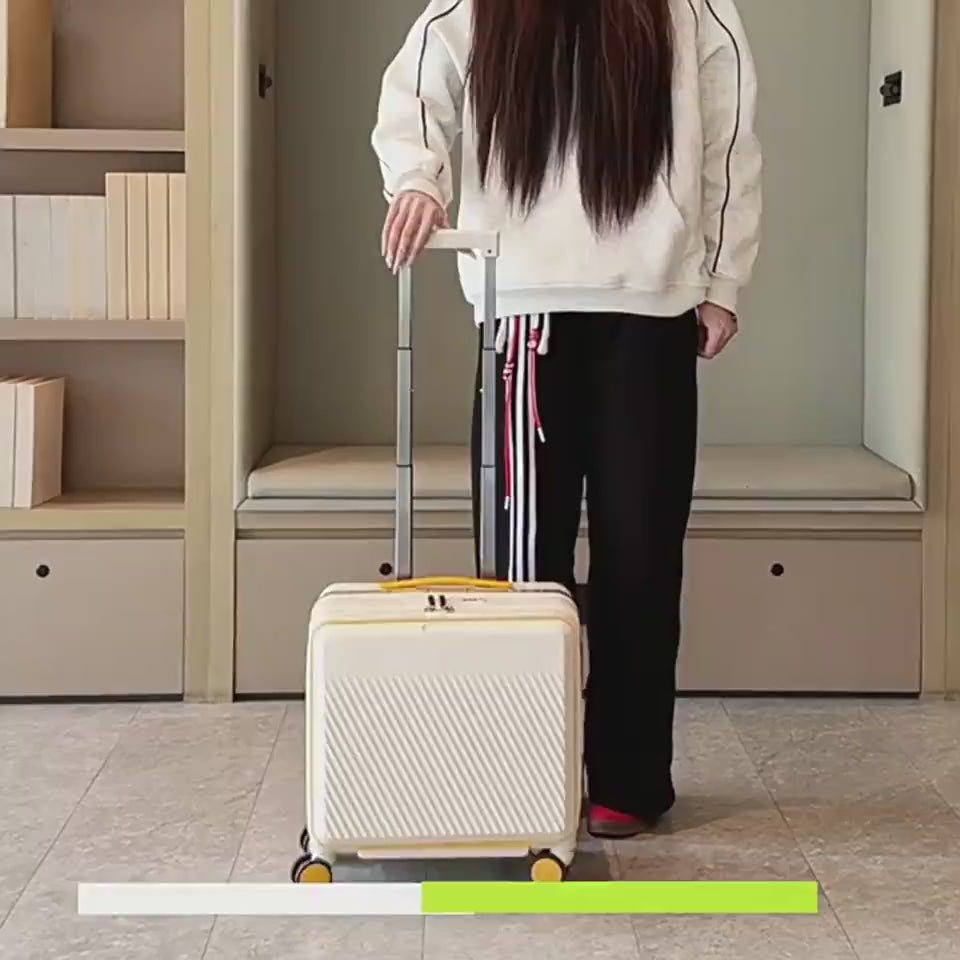 Video: The Front-Open Cabin Case – Front-Opening 18" Cabin Suitcase with Spinner Wheels